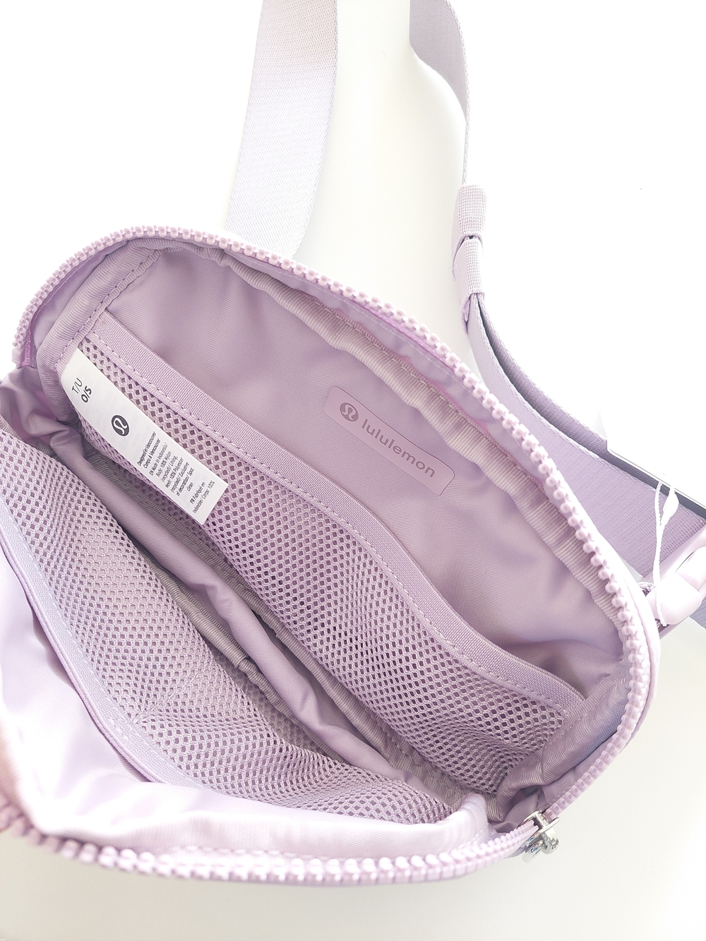 Lululemon Everywhere Belt Bag Crossbody Purse Lila Purple Mini Small - Picture 3 of 5
